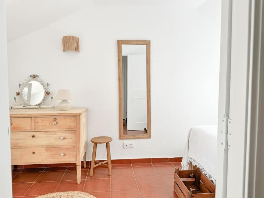 Costa Inn Beach House With Pool By Homeful Homes Costa de Caparica Εξωτερικό φωτογραφία