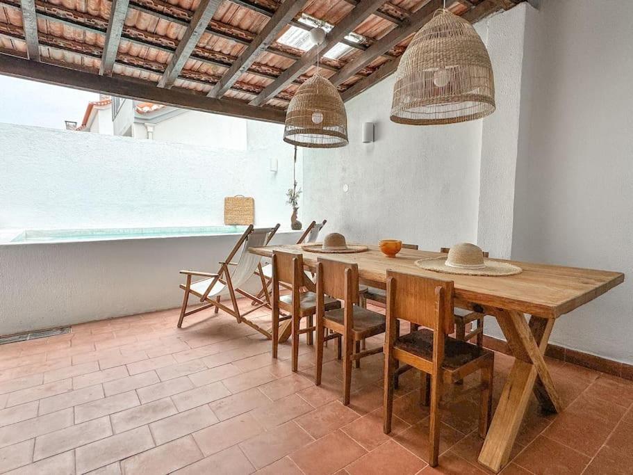 Costa Inn Beach House With Pool By Homeful Homes Costa de Caparica Εξωτερικό φωτογραφία