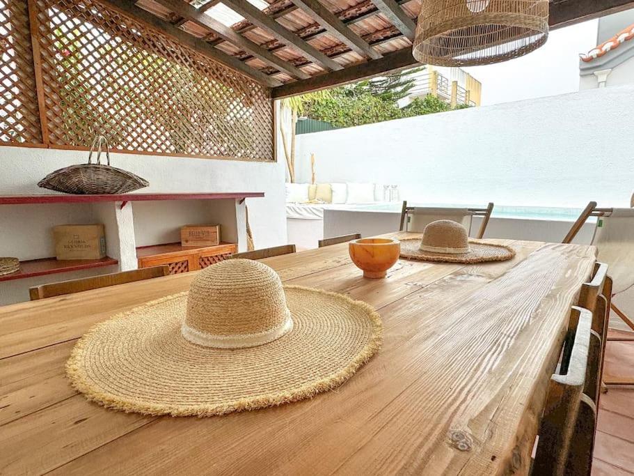 Costa Inn Beach House With Pool By Homeful Homes Costa de Caparica Εξωτερικό φωτογραφία